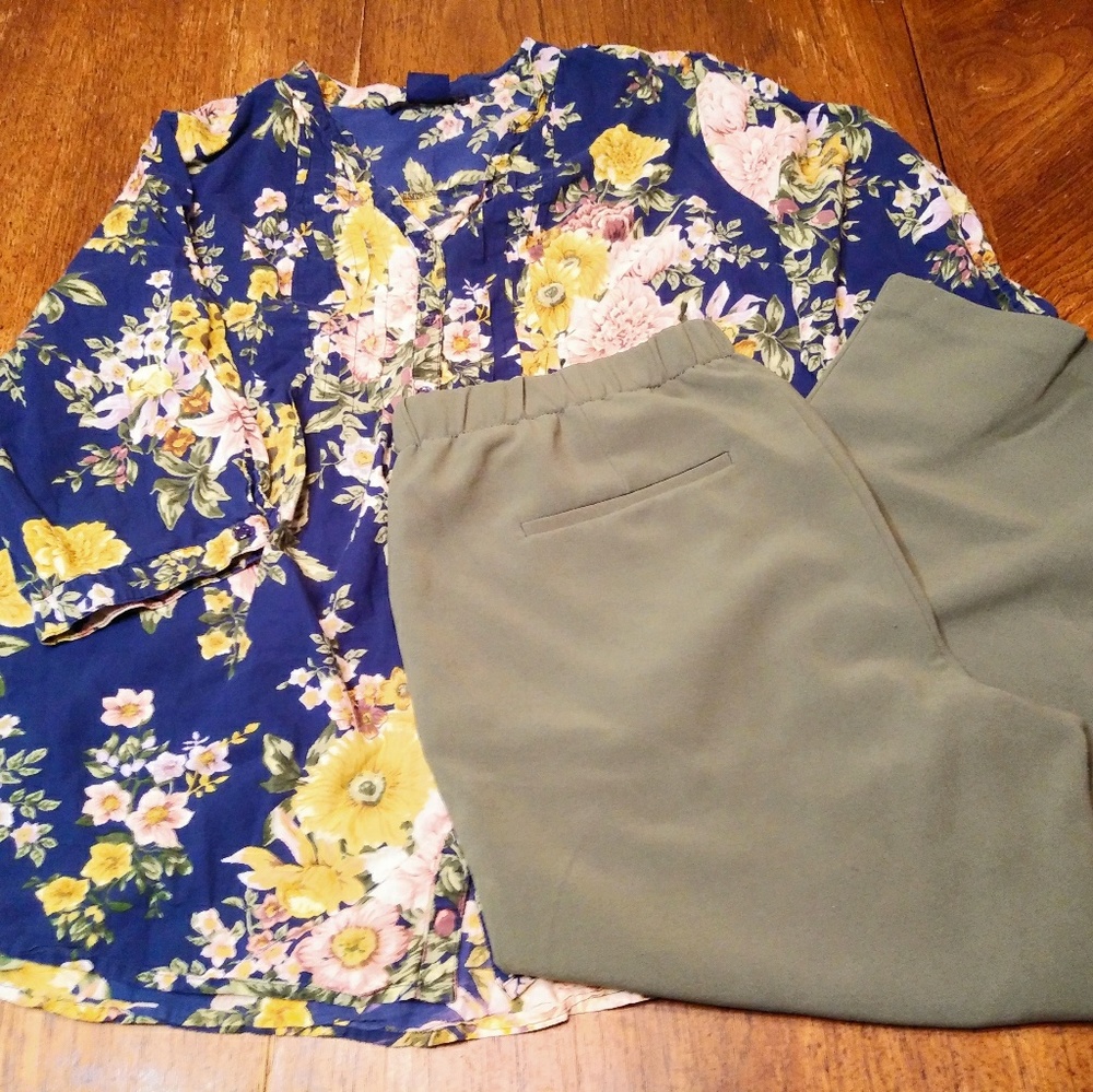 Denim 24/7 Floral Blouse